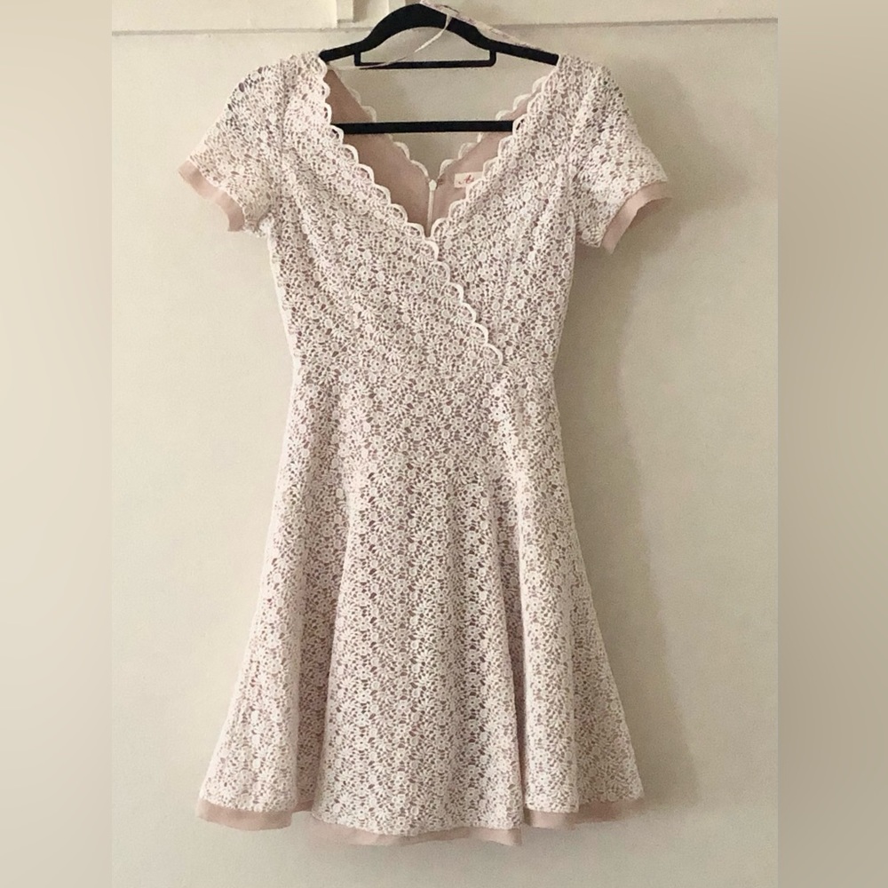 Alannah hill Creme Lace dress - Picture 4 of 10